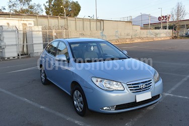 Foto Hyundai Elantra 1.6 GLS usado (2011) color Celeste precio $4.500.000