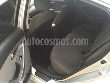 Foto venta Auto usado Hyundai Elantra 4p GLS L4/1.8 Aut (2015) color Plata precio $160,000