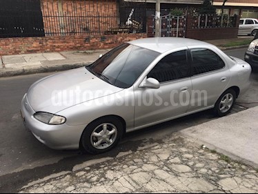 Hyundai Elantra GLS. 1800 cc usado (1997) color Gris precio $9.500.000