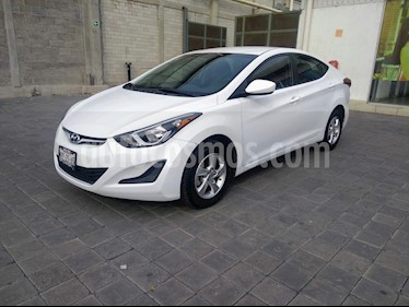 foto Hyundai Elantra GLS Aut usado (2016) color Blanco precio $185,000