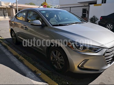 foto Hyundai Elantra GLS Premium Aut usado (2017) color Gris precio $232,000
