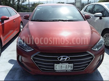 foto Hyundai Elantra GLS usado (2017) color Rojo precio $195,000