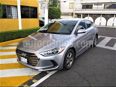 foto Hyundai Elantra GLS usado (2017) color Plata precio $199,900