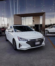 Foto venta Auto usado Hyundai Elantra Limited Tech Navi Aut (2019) color Blanco precio $345,000