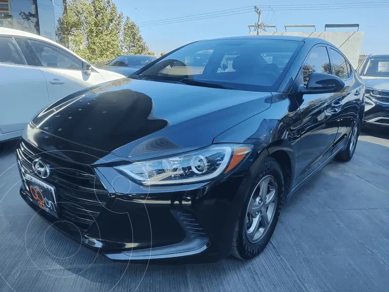 Foto Hyundai Elantra GLS usado (2018) color HYAABPNEGRO precio $190,000