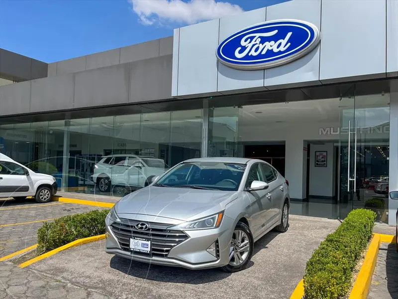 Foto Hyundai Elantra GLS Premium Aut usado (2019) color Plata precio $238,000