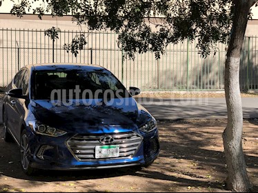 Hyundai Elantra Limited Tech Navi Aut usado (2017) color Azul precio $220,000