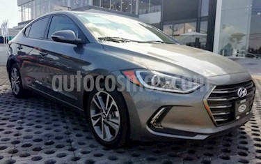 foto Hyundai Elantra GLS Aut usado (2018) color Gris precio $220,000