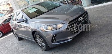 Hyundai Elantra GLS Aut usado (2017) color Gris precio $269,000