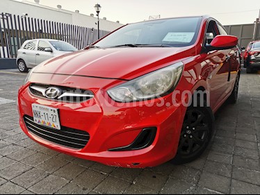 Hyundai Elantra GLS usado (2013) color Rojo precio $105,000