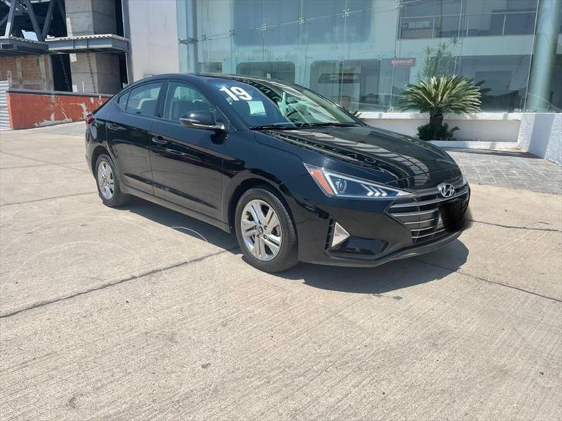 Foto Hyundai Elantra GLS Premium Aut usado (2019) color Negro precio $315,000