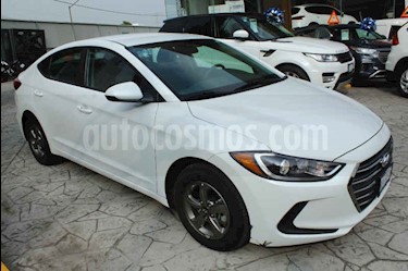 foto Hyundai Elantra GLS usado (2018) color Blanco precio $219,000
