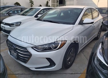 Hyundai Elantra GLS usado (2018) color Blanco precio $179,000