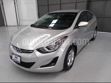 foto Hyundai Elantra 4p GLS L4/1.8 Aut usado (2016) color Plata precio $185,000
