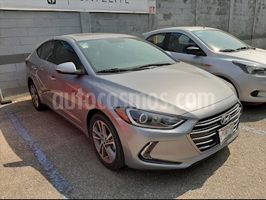 Foto Hyundai Elantra Limited Tech Navi Aut usado (2017) color Plata precio $245,000