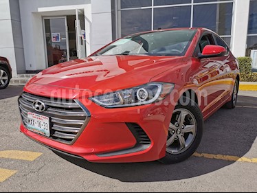 Hyundai Elantra GLS Aut usado (2017) color Rojo precio $210,000