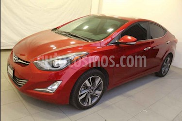 foto Hyundai Elantra 4p Limited Tech Navi L4/1.8 Aut usado (2016) color Rojo precio $189,000