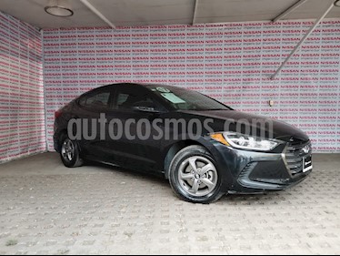 foto Hyundai Elantra GLS Aut usado (2017) color Negro precio $205,000