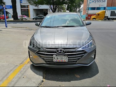 Hyundai Elantra GLS usado (2019) color Plata precio $240,000