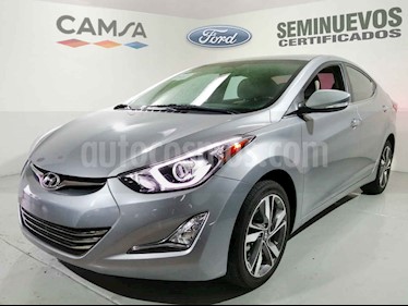 Hyundai Elantra 4p Limited Tech L4/1.8 Aut usado (2015) color Plata precio $204,900