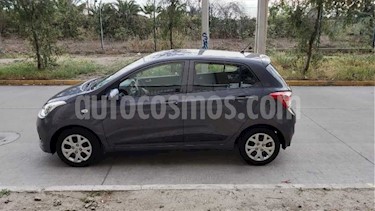 foto Hyundai Grand i10 1.2L GLS Plus usado (2016) color Gris Oscuro precio $5.100.000