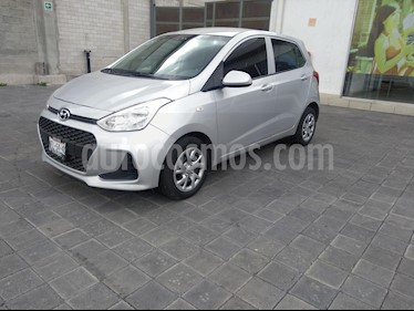 foto Hyundai Grand i10 GL MID Aut usado (2018) color Plata precio $185,000