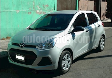 foto Hyundai Grand i10 GL usado (2017) color Plata precio $140,000