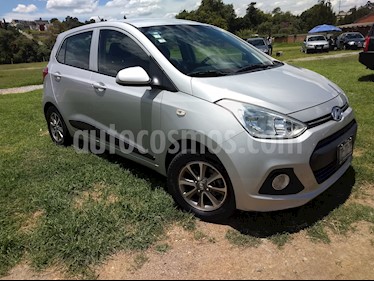 foto Hyundai Grand i10 GLS usado (2015) color Plata precio $119,000