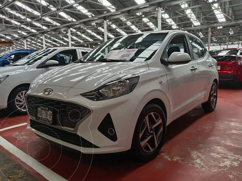 Foto Hyundai Grand i10 GL usado (2022) color Blanco financiado en mensualidades(enganche $57,500 mensualidades desde $6,200)