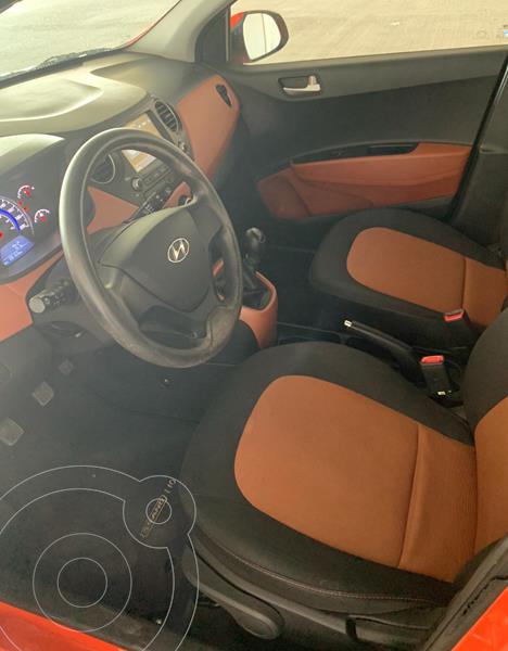 Foto Hyundai Grand i10 GLS Aut usado (2019) color Naranja precio $195,000