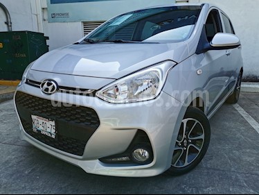 Hyundai Grand i10 GLS Aut usado (2018) color Plata precio $179,900