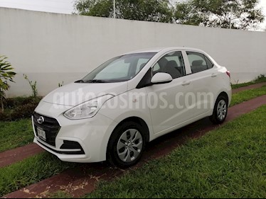 foto Hyundai Grand i10 GL MID usado (2019) color Blanco precio $165,000