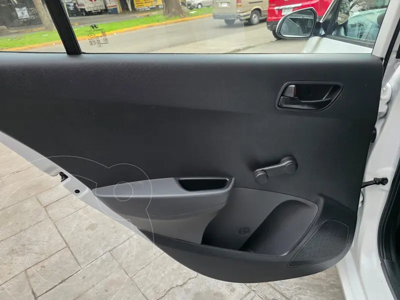hyundai grand-i10-hatchback