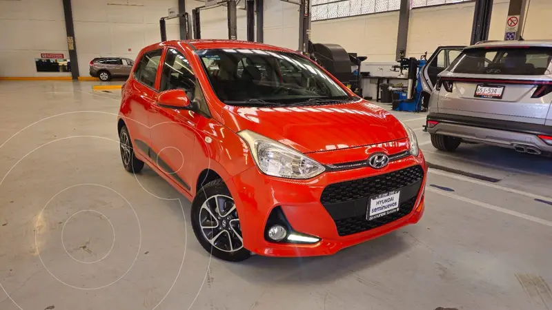 Foto Hyundai Grand i10 GLS Aut usado (2019) color Naranja precio $225,900
