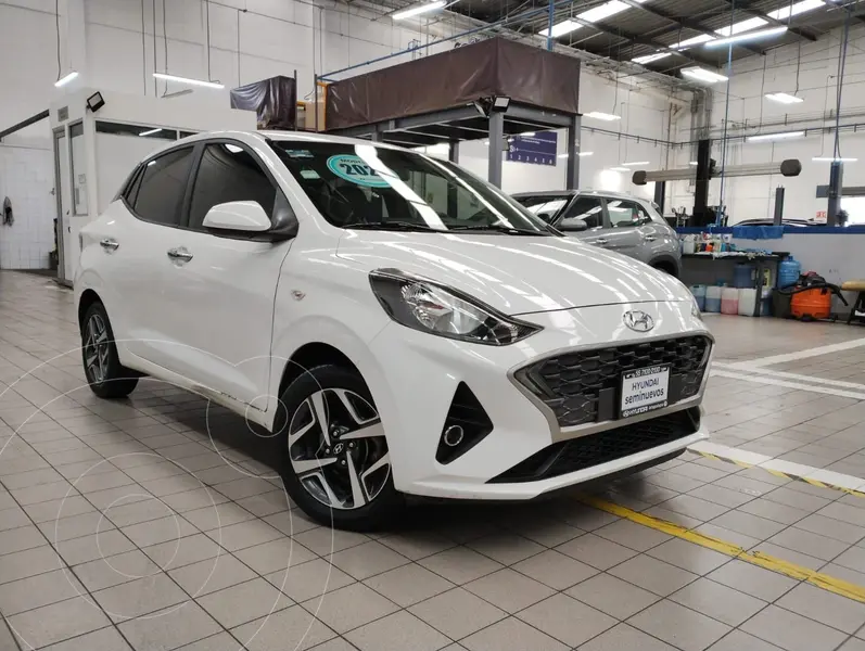 Foto Hyundai Grand i10 GLS Aut usado (2021) color Blanco precio $245,000