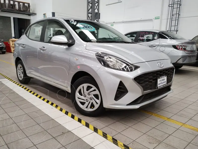 Foto Hyundai Grand i10 MID usado (2021) color plateado precio $239,000