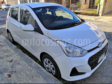 Foto Hyundai Grand i10 GL MID Aut usado (2018) color Blanco precio $165,000