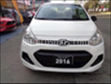 Foto Hyundai i10 Sedan GL Aut usado (2016) color Blanco precio $138,000