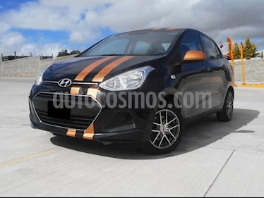 Foto venta Auto Seminuevo Hyundai i10 Sedan GL MID Aut (2017) color Negro precio $163,000