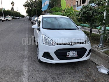 Hyundai i10 Sedan GL MID usado (2017) color Blanco precio $145,000