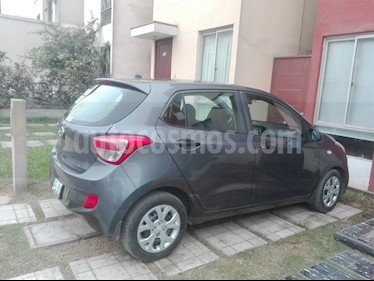 Hyundai i10 GL 1.1L usado (2015) color Gris precio u$s8,300