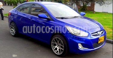 Hyundai i25 Sedan 1.4 usado (2013) color Azul Oceano precio $28.500.000