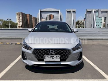 Hyundai i30 2.0L Premium Aut usado (2018) color Plata precio $12.500.000