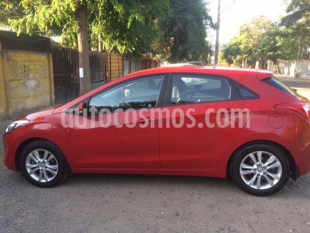 Hyundai i30 1.6L GLS usado (2013) color Rojo precio $6.500.000