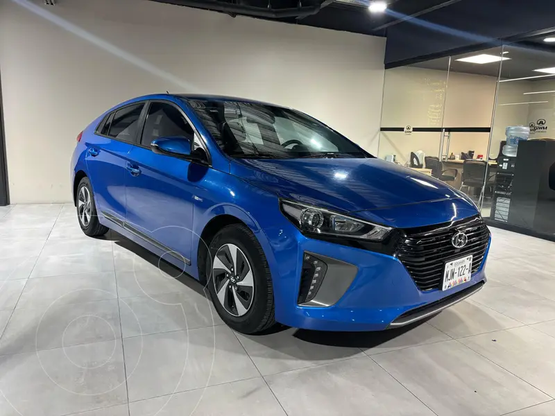 Foto Hyundai Ioniq GLS Premium usado (2018) color Azul precio $265,000