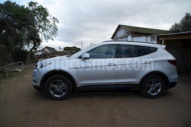 Foto Hyundai Santa Fe 2.2L GLS CRDi 4x2 usado (2018) color Plata precio $16.190.000