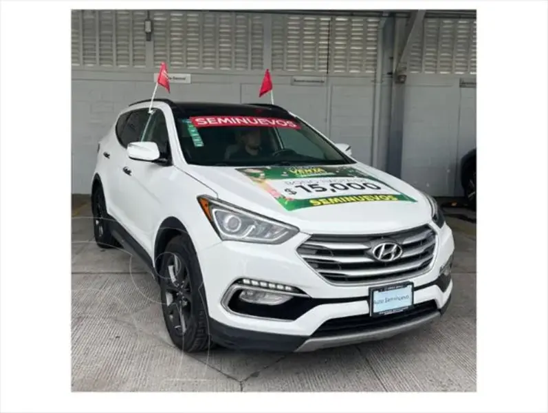 Foto Hyundai Santa Fe Sport 2.0L usado (2017) color Blanco precio $310,000