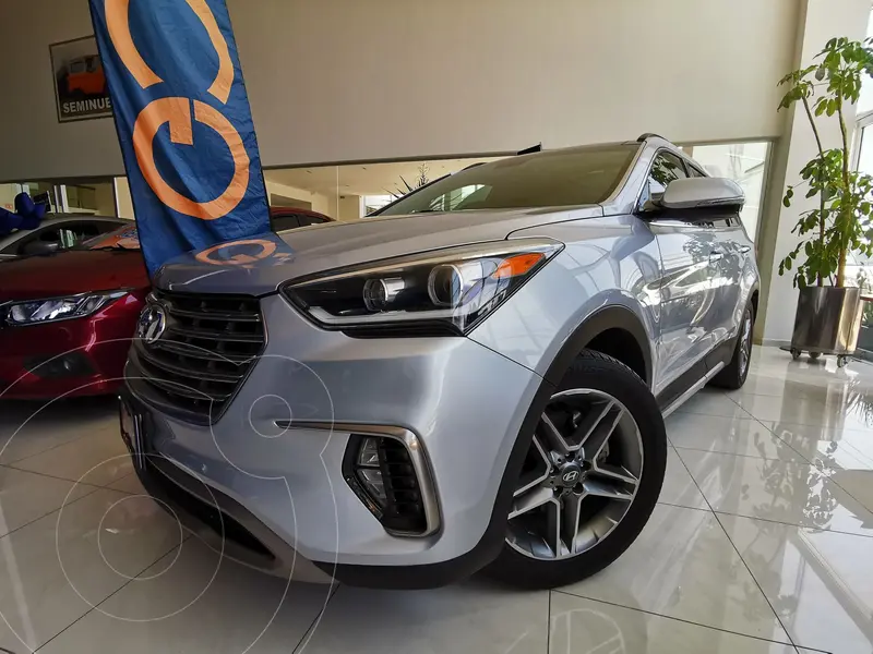 Foto Hyundai Santa Fe V6 Limited Tech usado (2018) color plateado precio $480,000