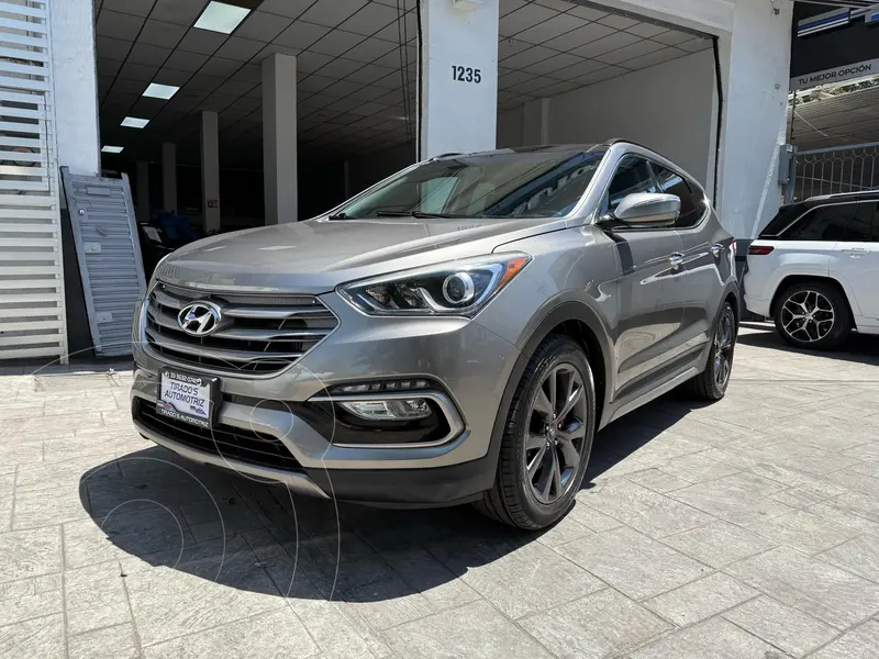 Foto Hyundai Santa Fe Sport 2.0L usado (2017) color Plata precio $299,900