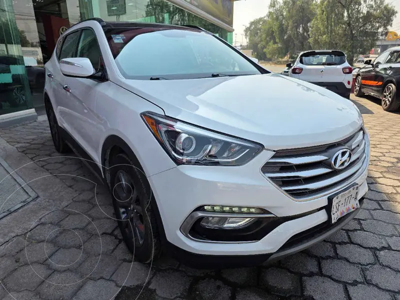 Hyundai Santa Fe Sport 2.0L Turbo usado (2018) color Blanco precio $270,000